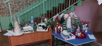 Выставка новогодних рисунков и поделок «Новогодняя фантазия» Выставка новогодних рисунков и поделок «Новогодняя фантазия».